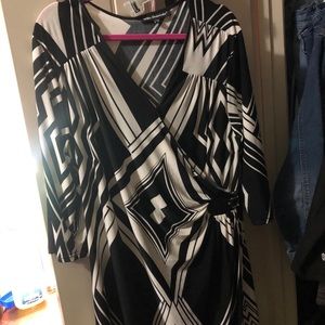 BLACK AND WHITE WRAP DRESS